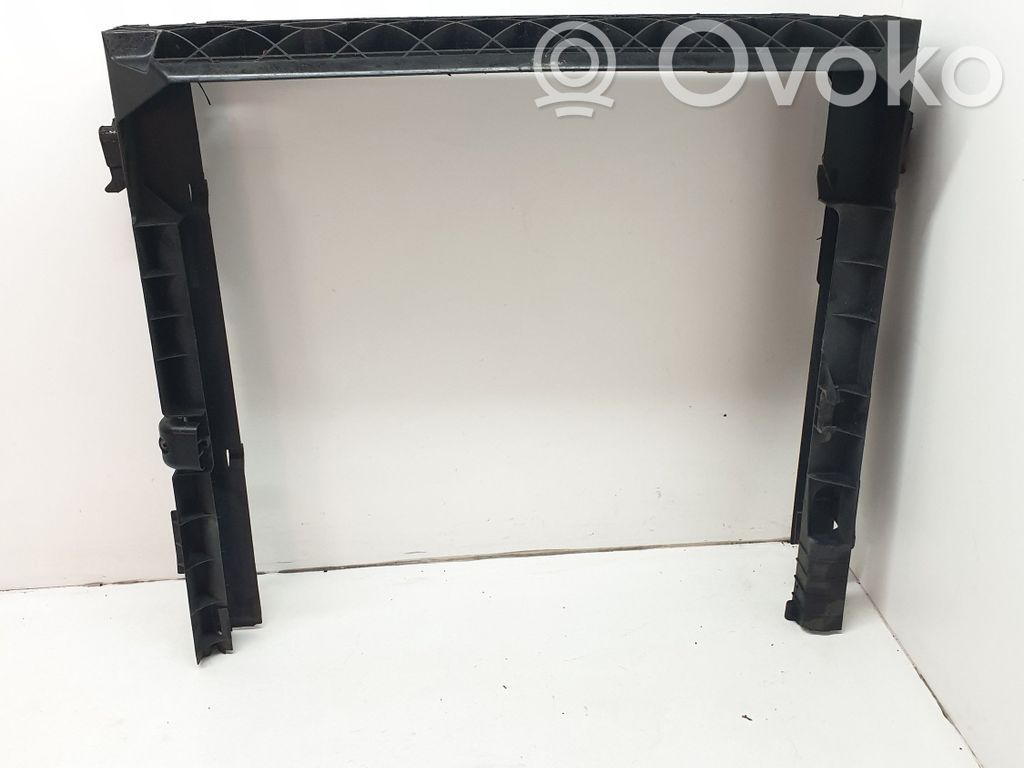 BMW X5 E70 Radiator trim 