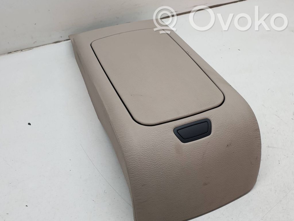 BMW 7 F01 F02 F03 F04 Kita centrinė konsolės (tunelio) detalė 