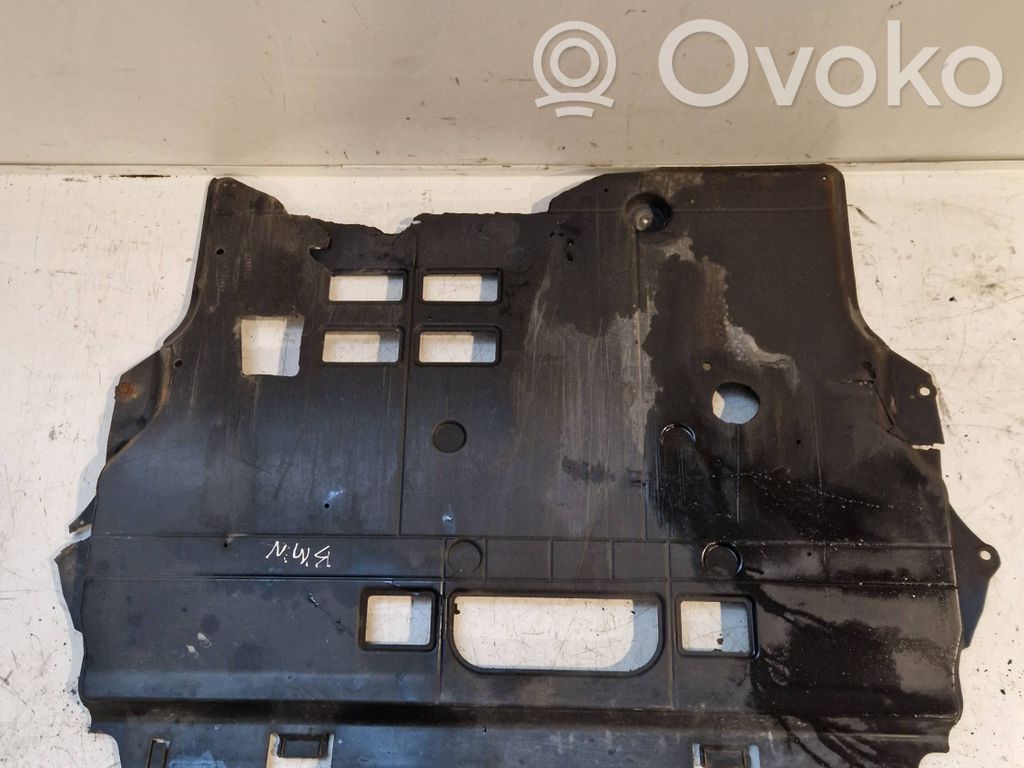 BMW 7 F01 F02 F03 F04 Engine splash shield/under tray 