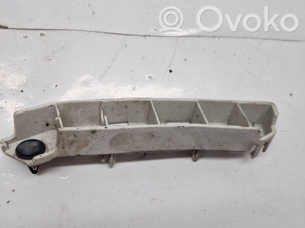 Ford Focus Front bumper mounting bracket 
