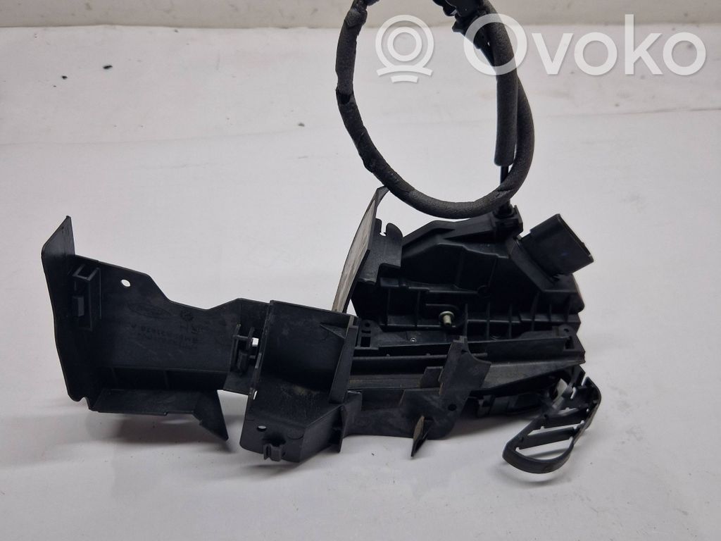 Ford Focus Front door lock 