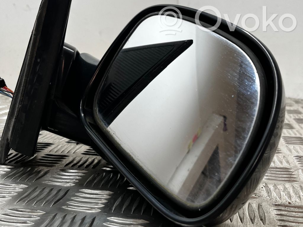 Chrysler Voyager Front door electric wing mirror 