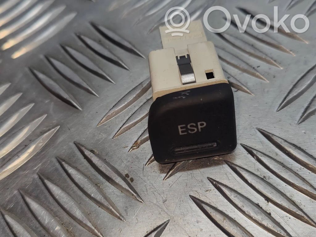 Interruptor ESP (programa de estabilidad)   8E1927134
