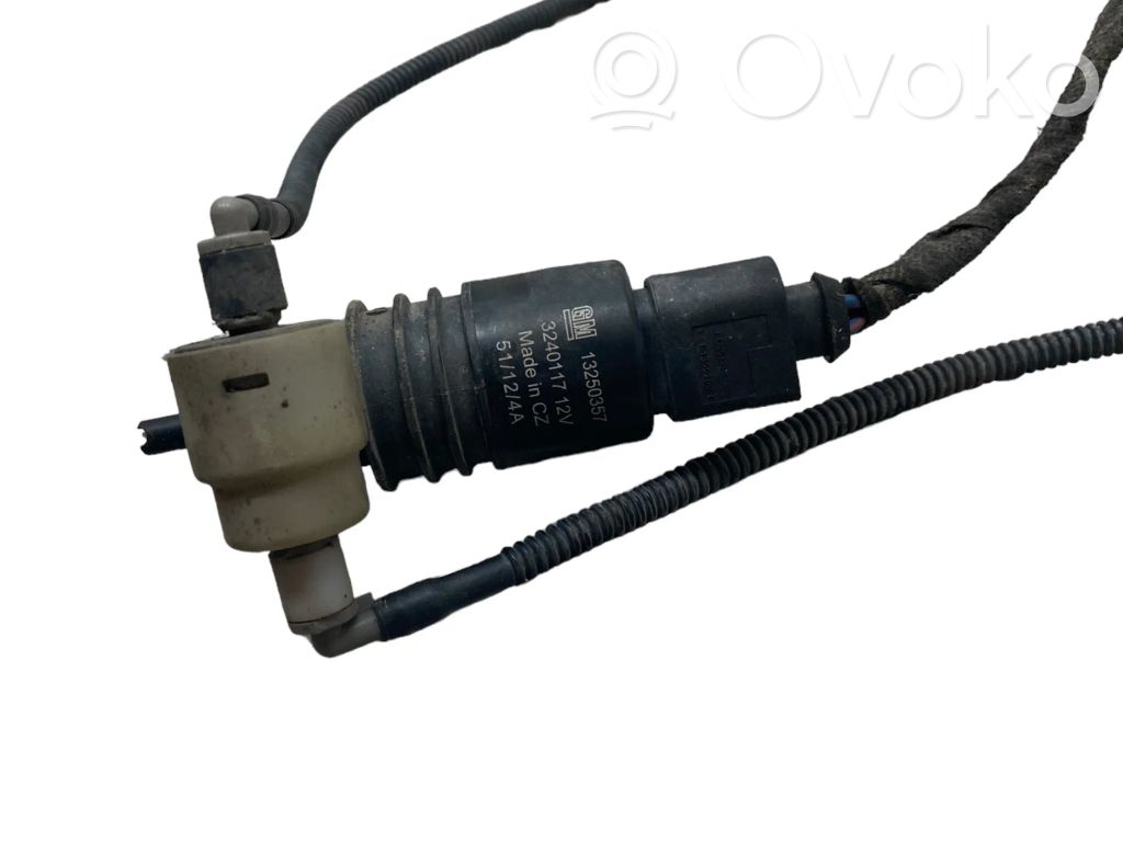 Opel Meriva B Windscreen/windshield washer pump 