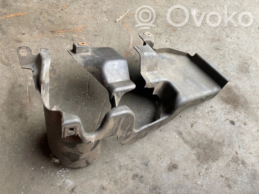 BMW 5 E60 E61 Alustan etusuoja välipohja 