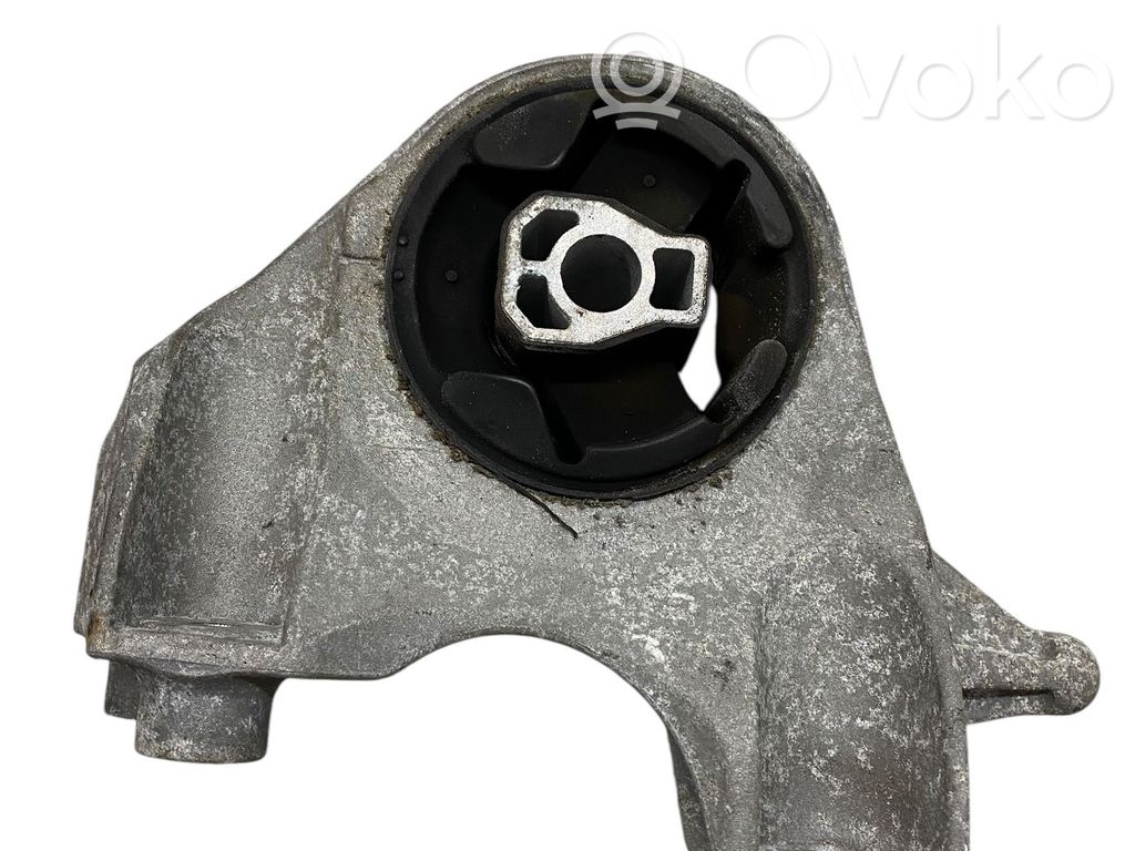 Chevrolet Captiva Gearbox mount 