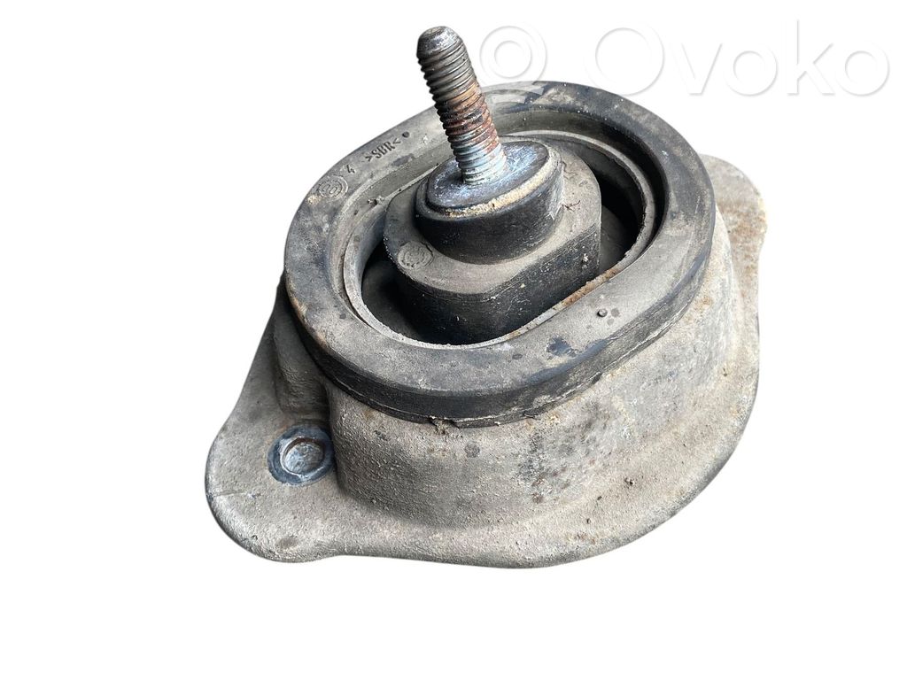 BMW X5 E53 Engine mount bracket 