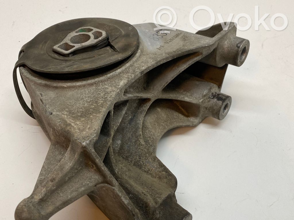 Chevrolet Captiva Gearbox mount 