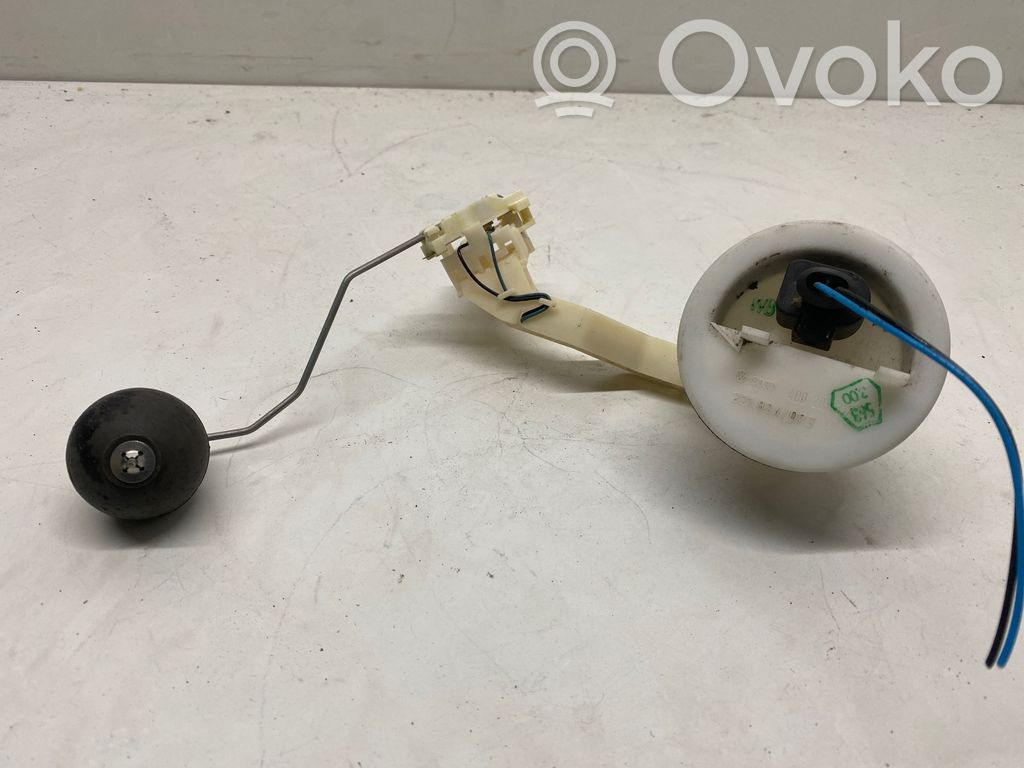 Audi A6 S6 C5 4B Sensor de nivel de combustible 