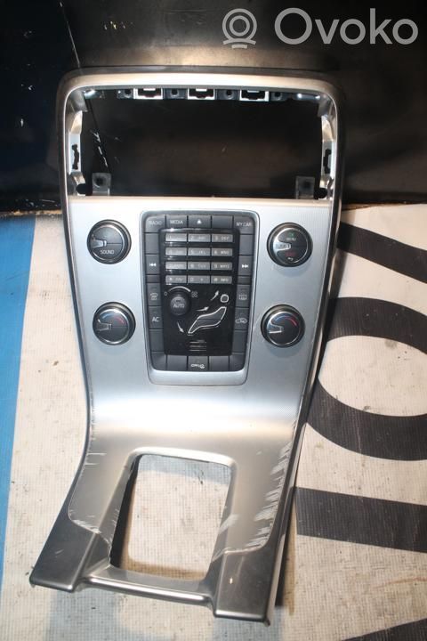 Volvo V60 Climate control unit 