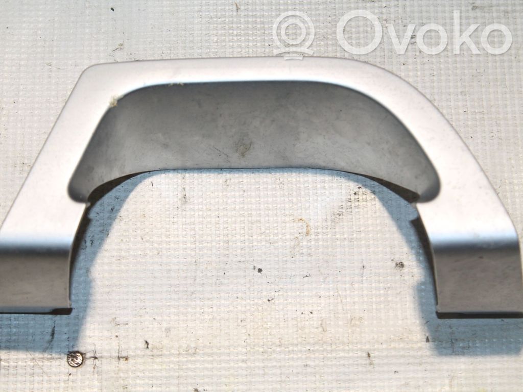 Volvo XC90 Front door interior handle 