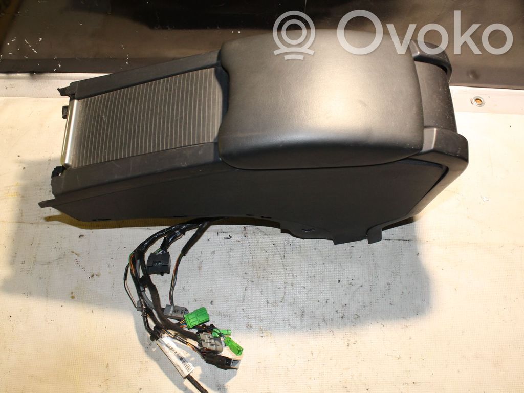 Armrest   30791394,PO112