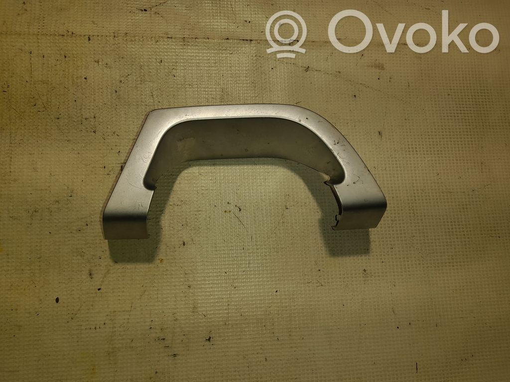 Volvo XC90 Front door interior handle 