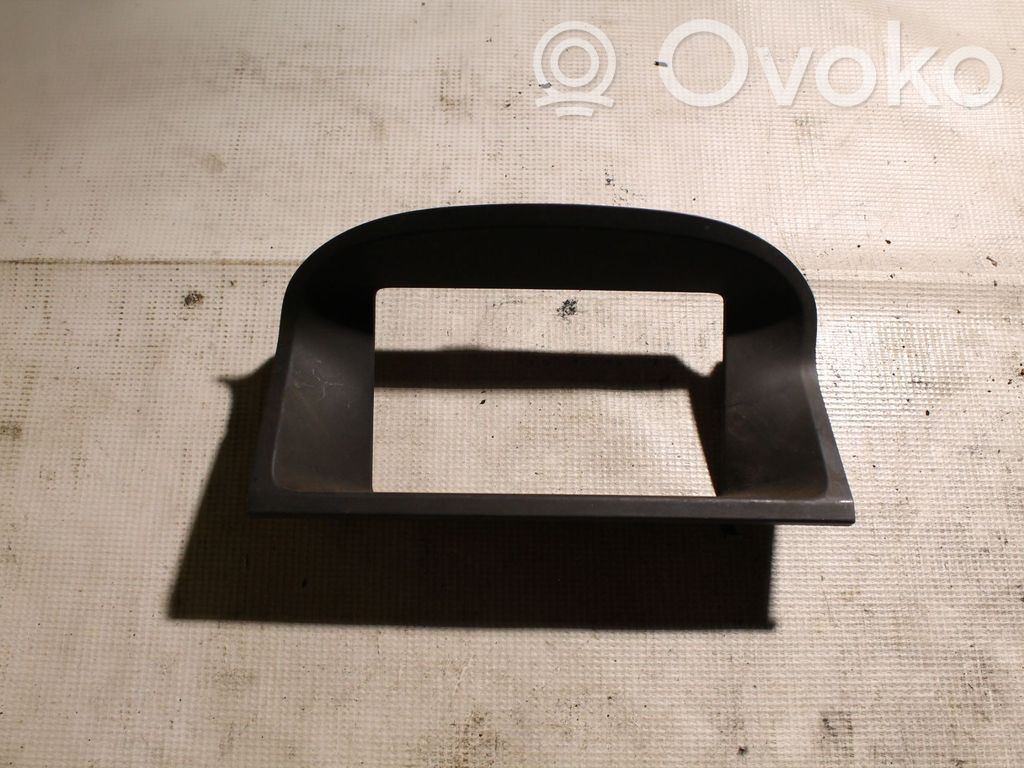 Volvo S80 Kita salono detalė 