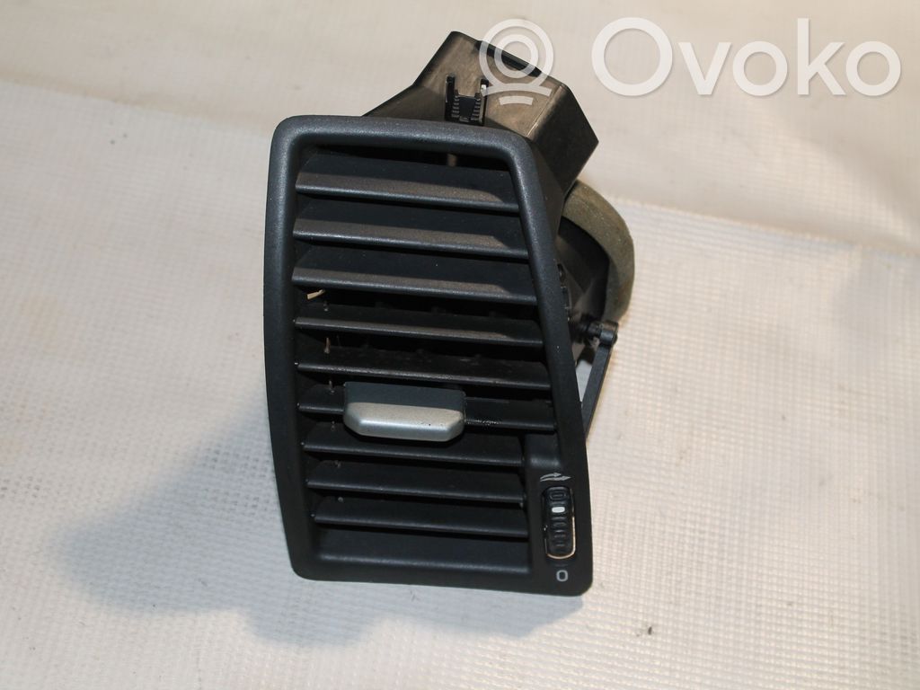 Quarter panel pressure vent   3409398,D9222