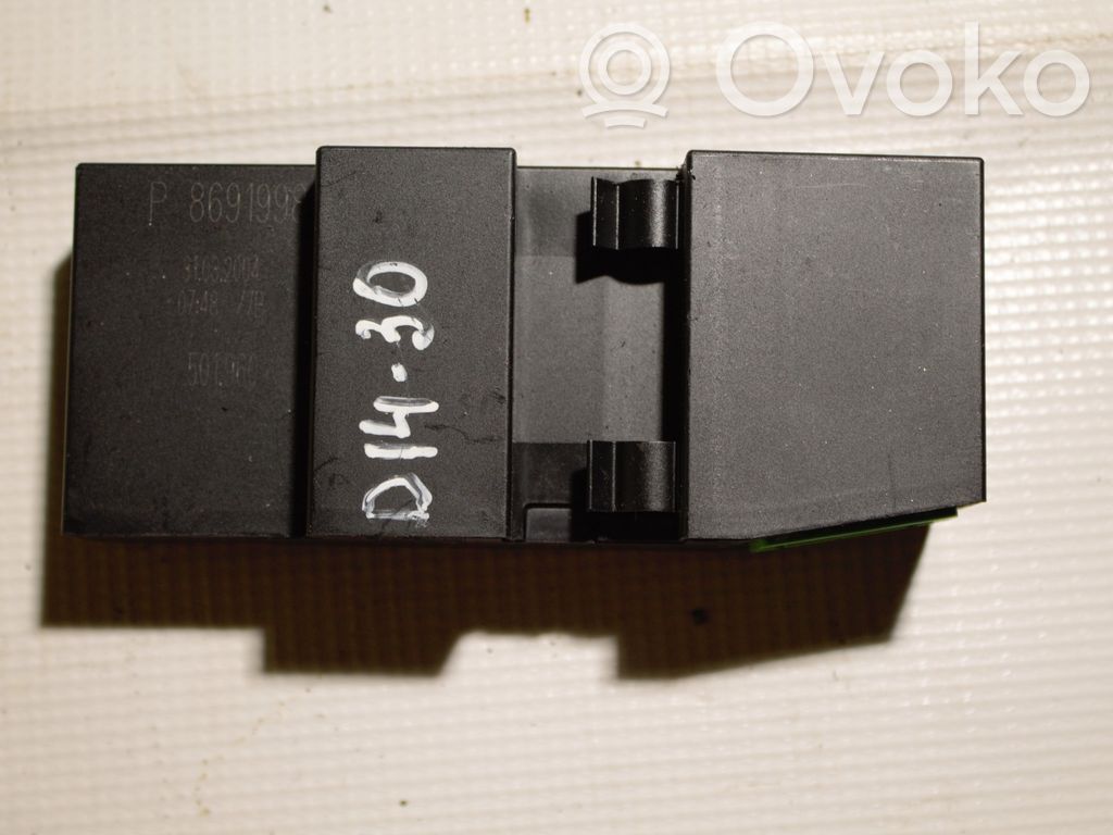Volvo XC90 ESP (stability program) switch 