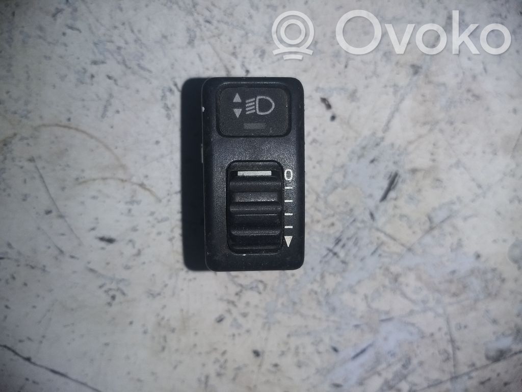 Volvo 850 Headlight level adjustment motor 