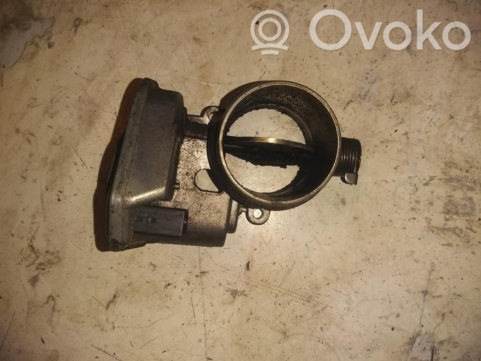 BMW 1 E81 E87 Throttle valve 