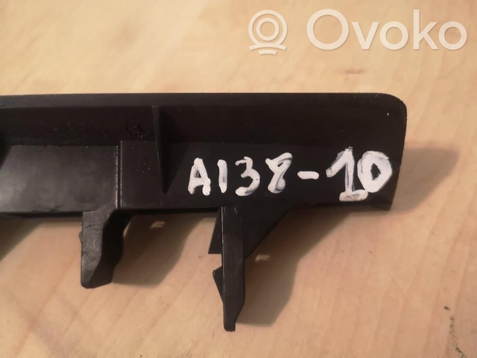 Volvo XC70 Dash center air vent grill 
