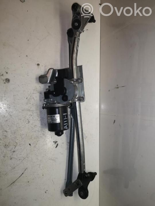 BMW 1 E82 E88 Front wiper linkage 