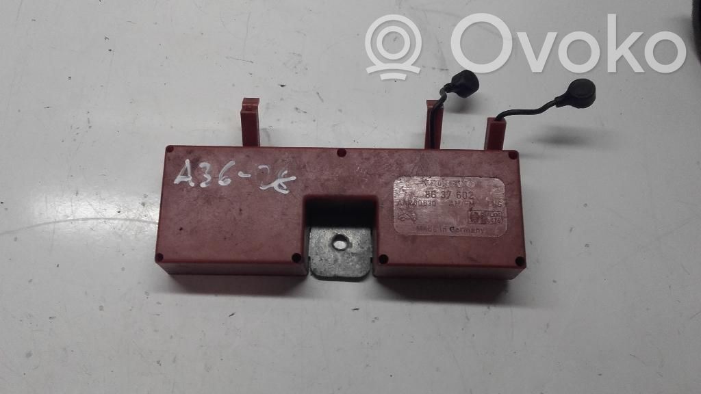 Volvo V70 Aerial antenna amplifier 