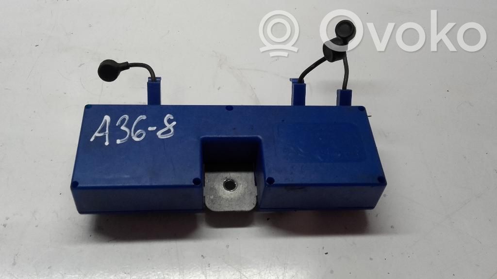 Volvo V70 Aerial antenna amplifier 