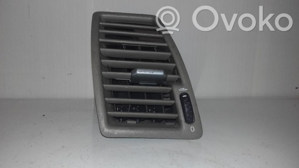 Volvo XC90 Quarter panel pressure vent 