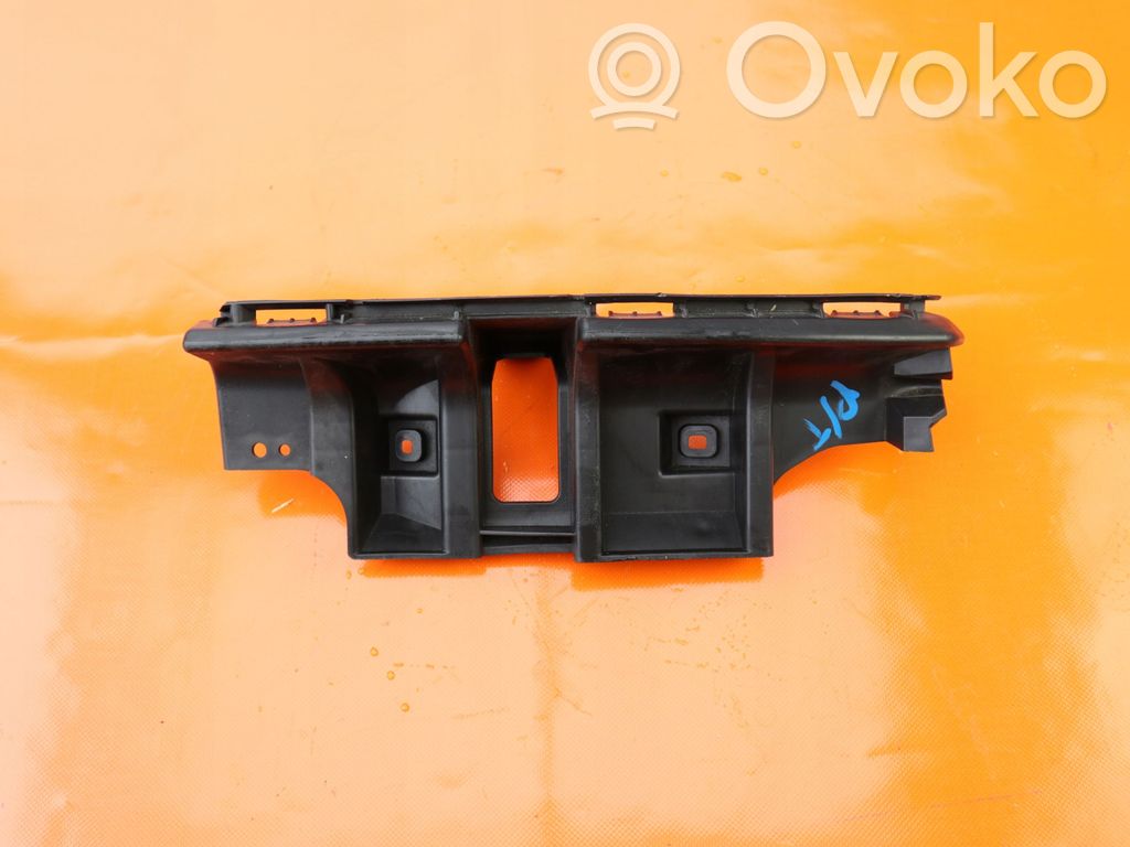 Volvo C30 Soporte de montaje del parachoques trasero 