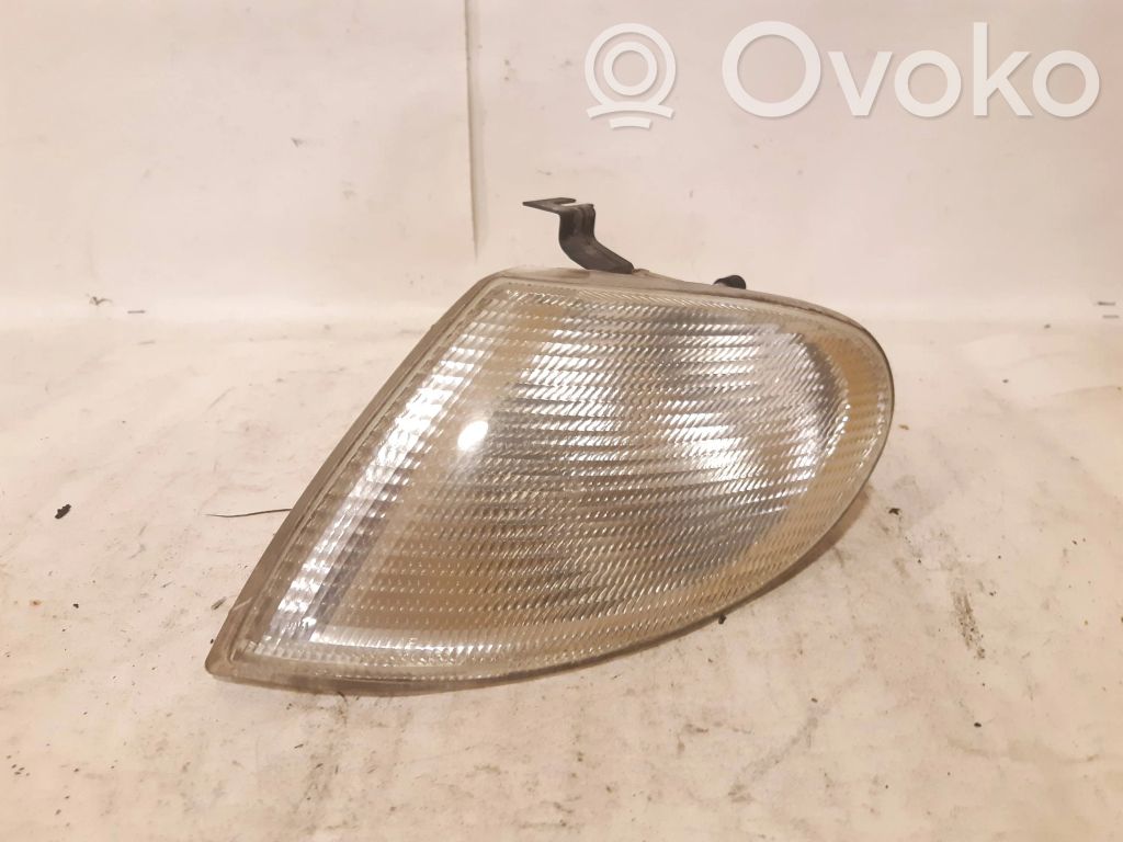 Volkswagen Sharan Front indicator light 