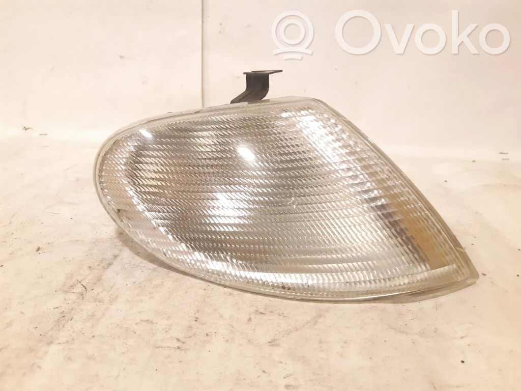 Ford Galaxy Front indicator light 