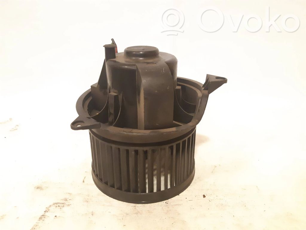 Ford Focus Mazā radiatora ventilators 