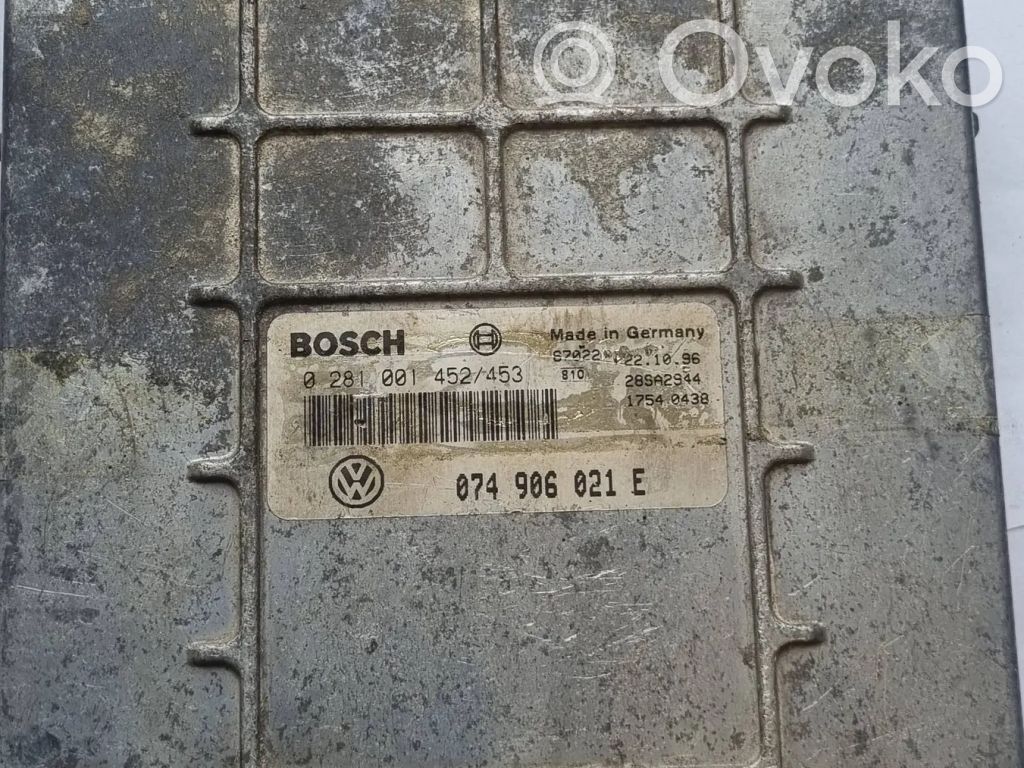 Volkswagen Transporter - Caravelle T4 Engine control unit/module 
