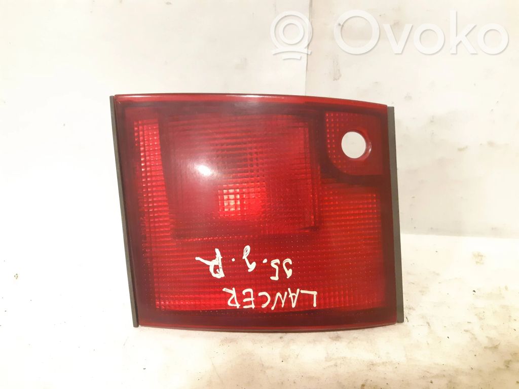 Mitsubishi Lancer Tailgate rear/tail lights 