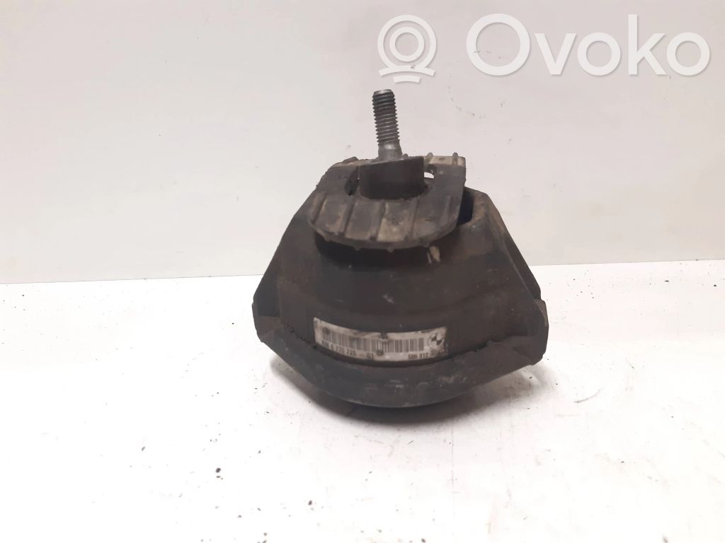 BMW 5 E60 E61 Engine mount bracket 