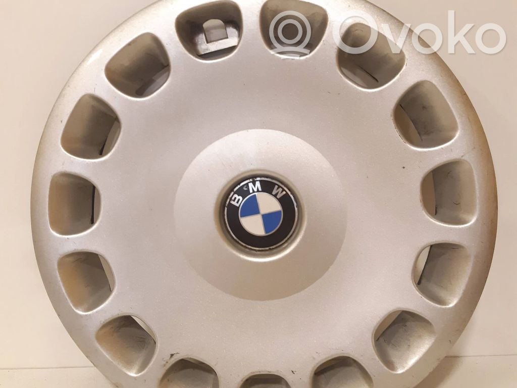 BMW 5 E39 R15-pölykapseli 