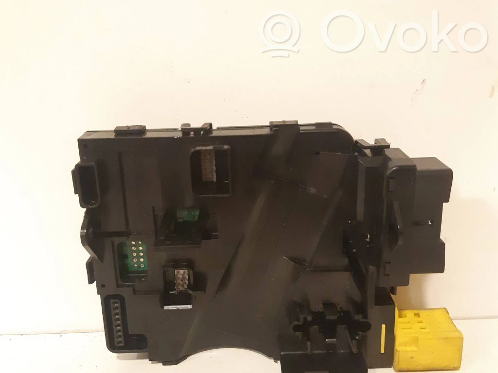 Volkswagen Golf V Steering angle sensor 