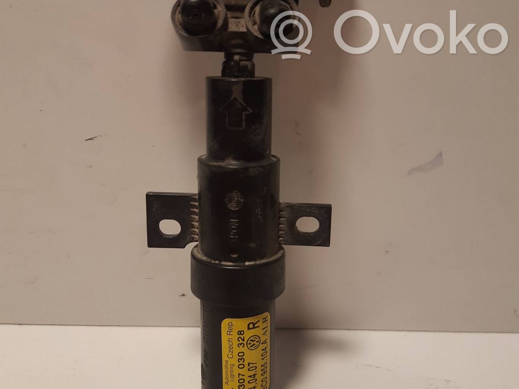 Volkswagen PASSAT B6 Headlight washer spray nozzle 