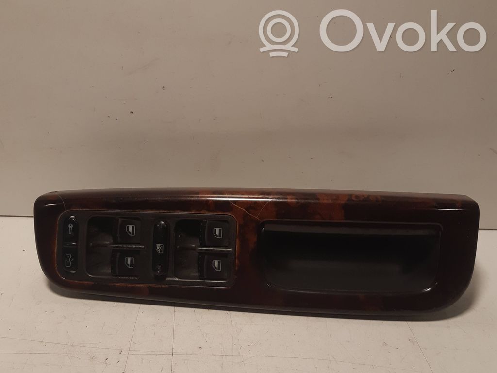 Electric window control switch   7M3959857D,03755301