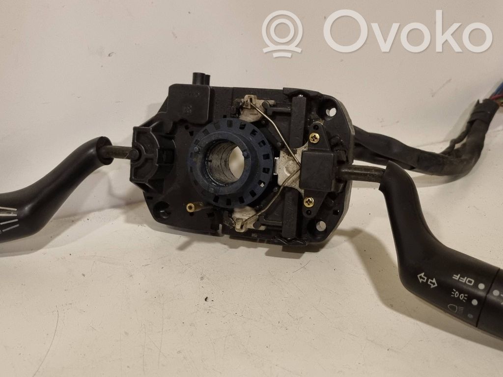Mitsubishi Galant Commodo, commande essuie-glace/phare 
