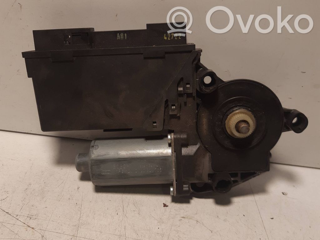 Audi A6 S6 C6 4F Silnik regulatora szyby drzwi przednich 