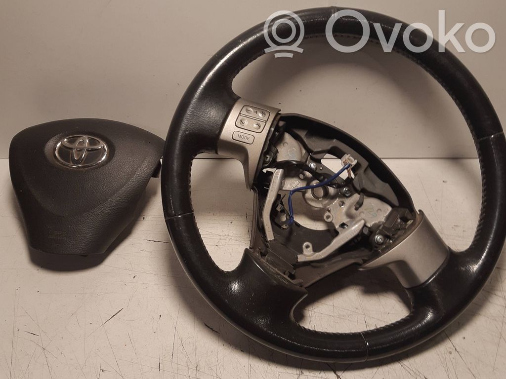 Toyota Avensis T250 Volan 
