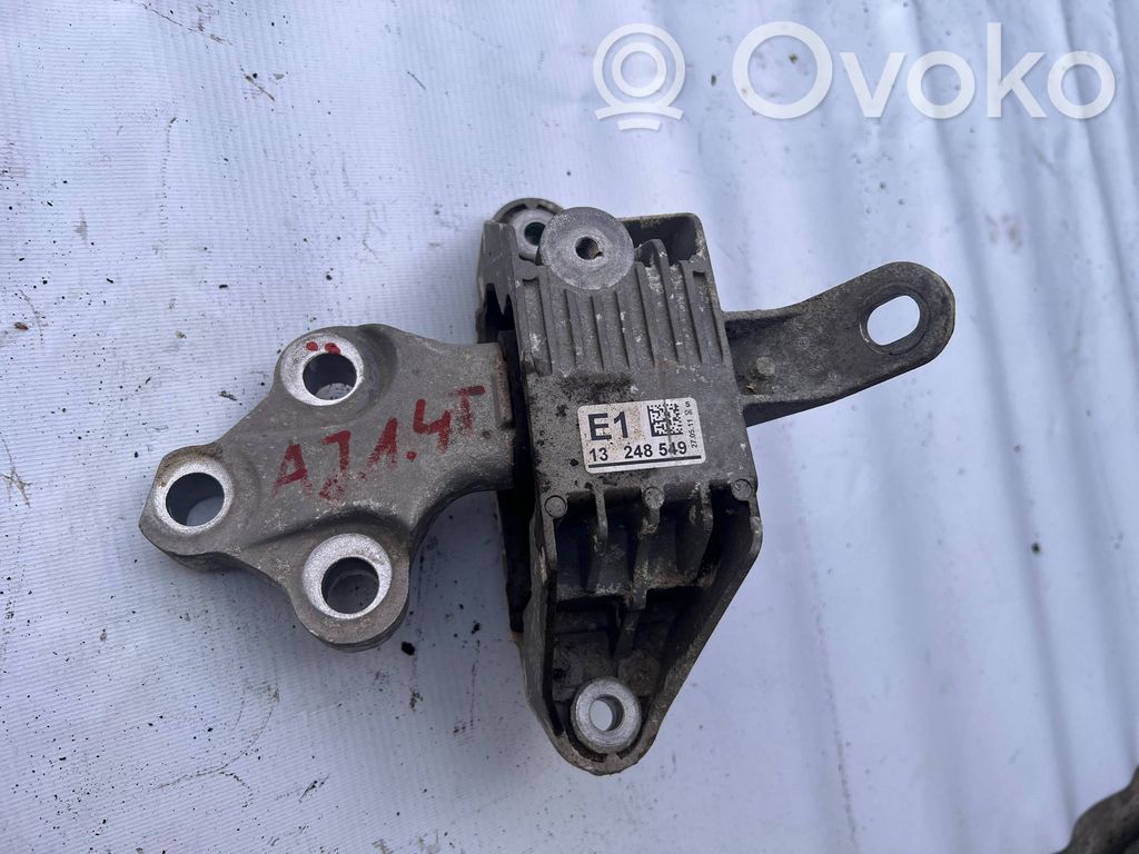 Engine mount bracket   13248549