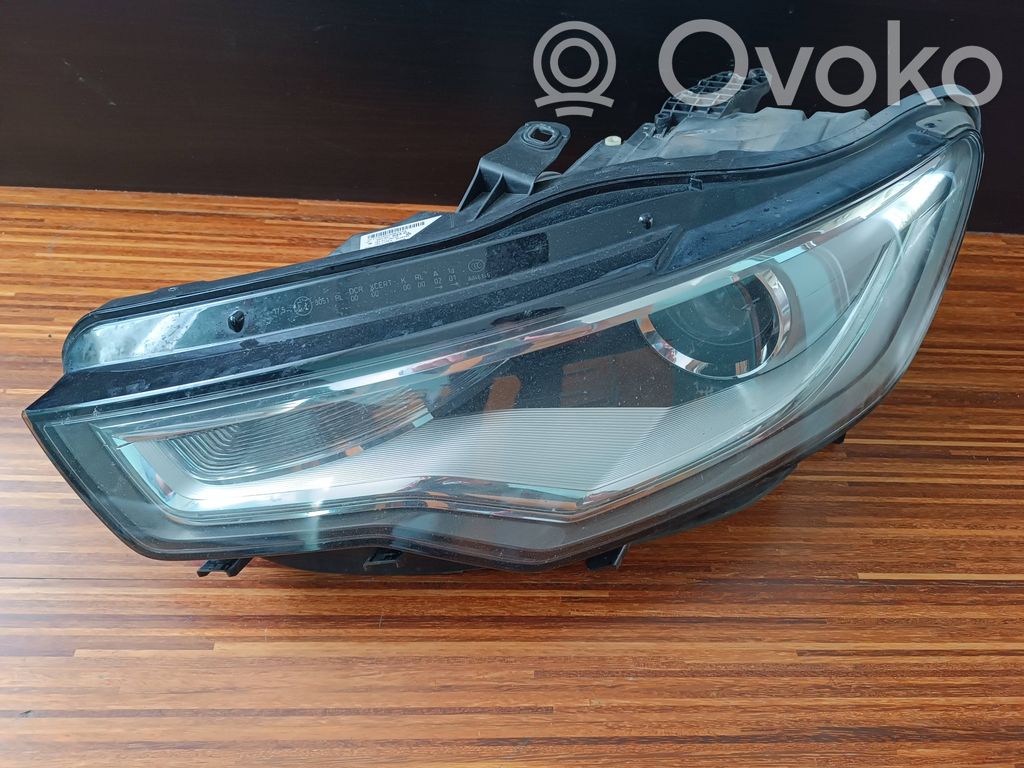 Audi A6 C7 Lampa przednia 