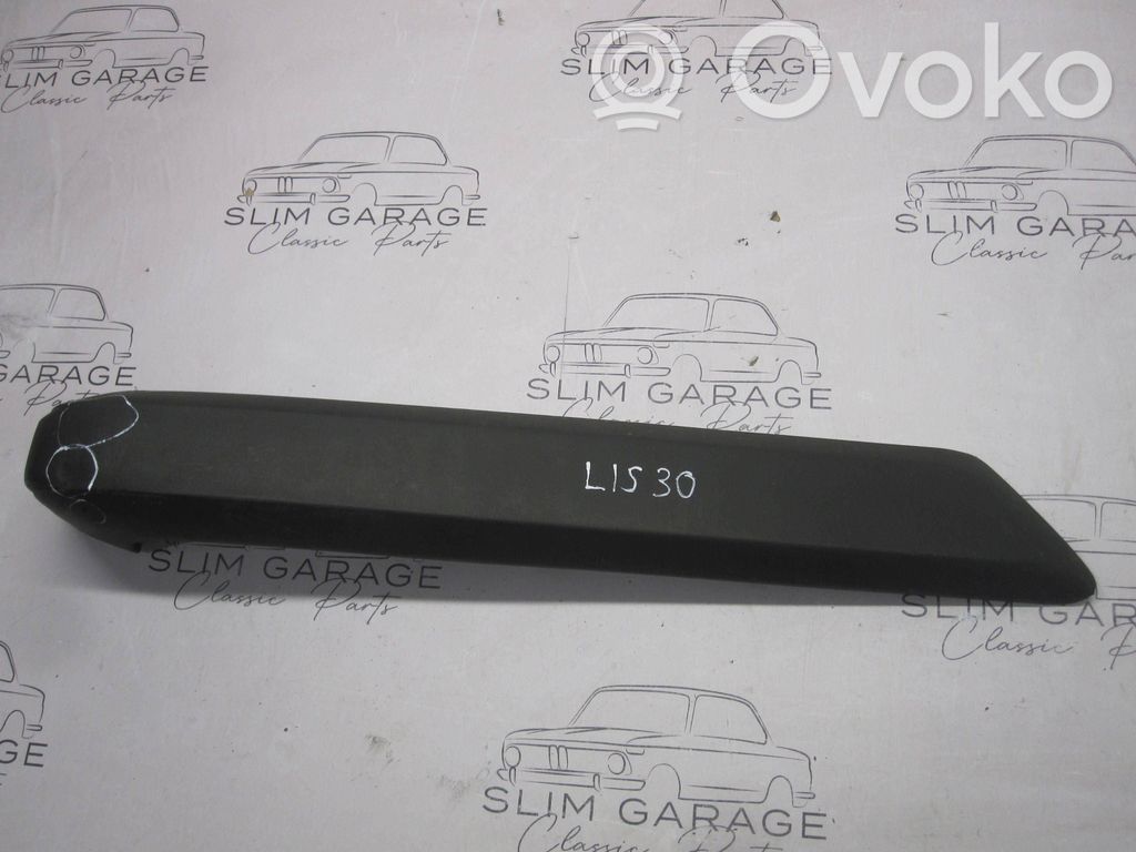 Ford Taunus Moldura embellecedora de la barra del amortiguador trasero 