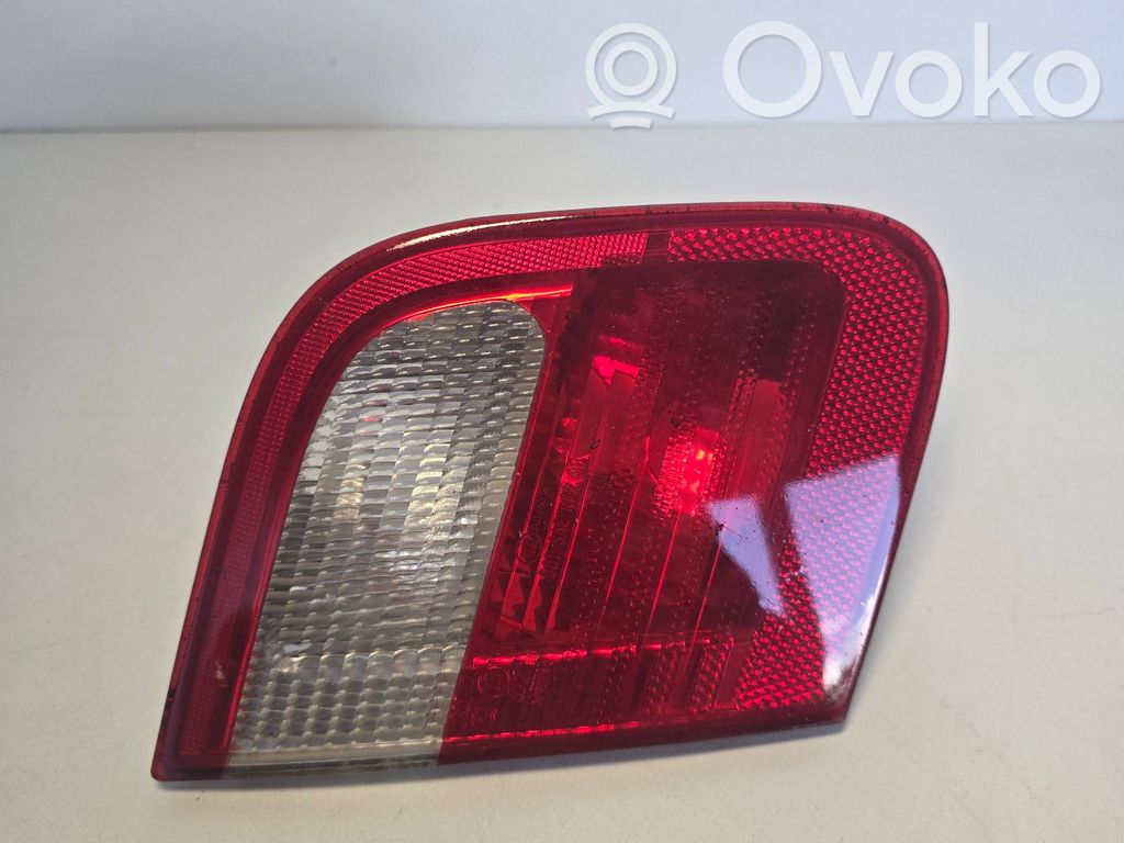 BMW 3 E46 Tailgate rear/tail lights 