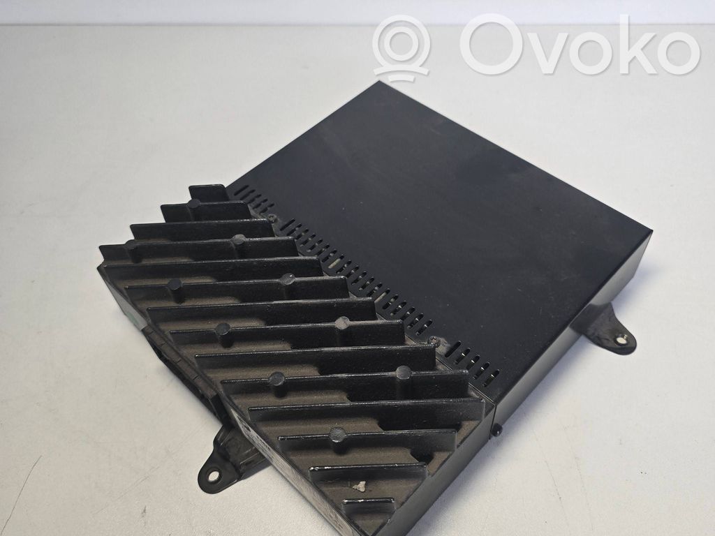 BMW 3 E46 Garso stiprintuvas 