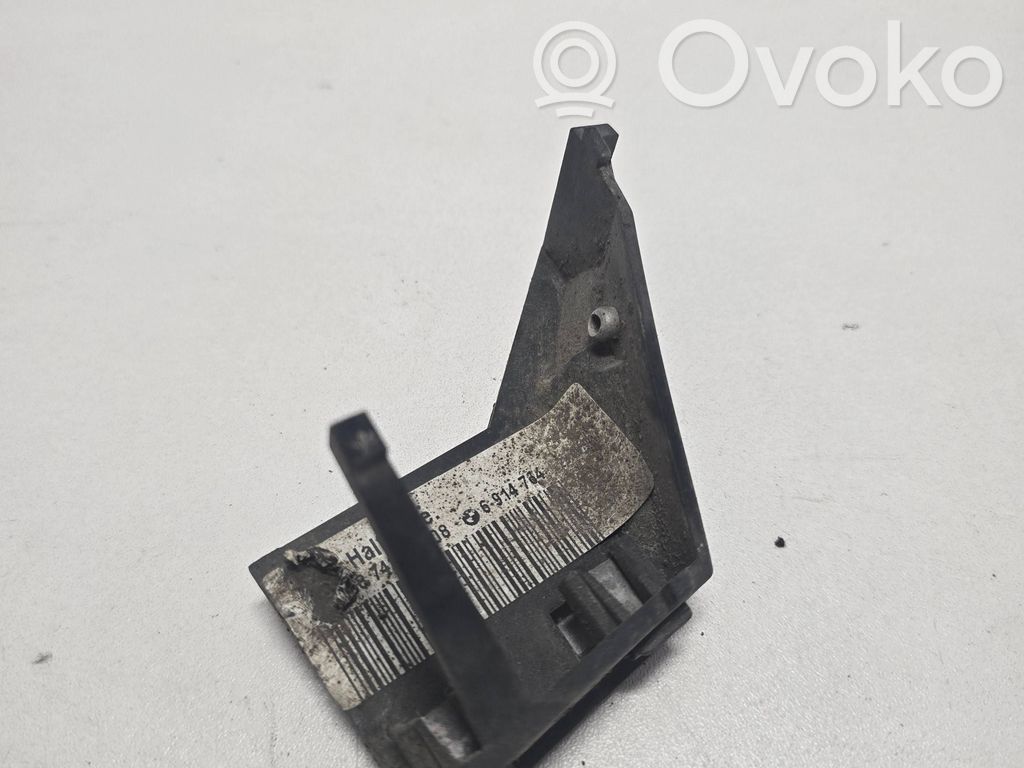 BMW 3 E46 Headlight/headlamp mounting bracket 