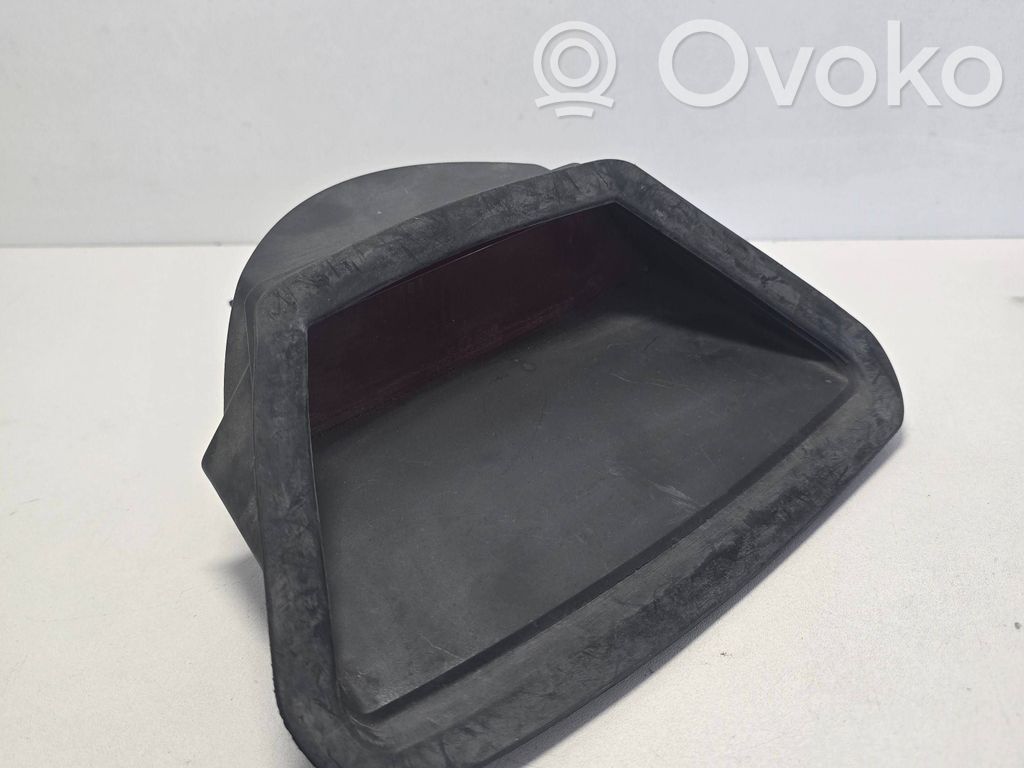 BMW 7 E38 Third/center stoplight 