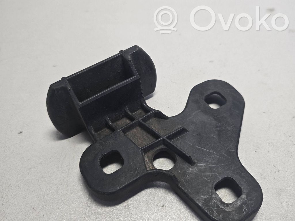 BMW 7 E38 Front bumper mounting bracket 