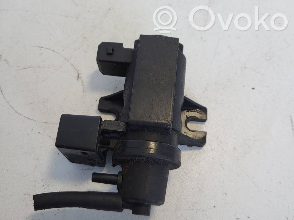 BMW 5 E60 E61 Solenoidinis vožtuvas 